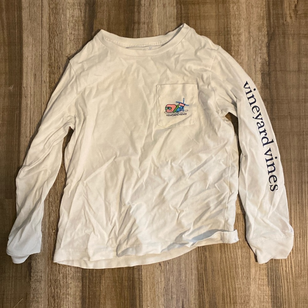 Boys vineyard vines t shirt